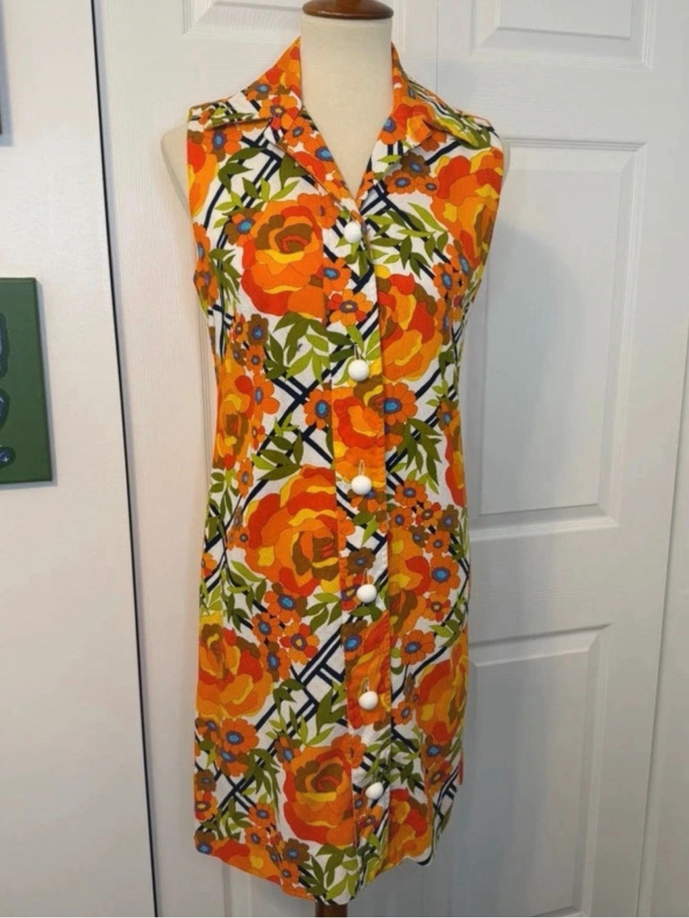 Vintage 60’s Mod Cotton Lavacloth Floral Dress